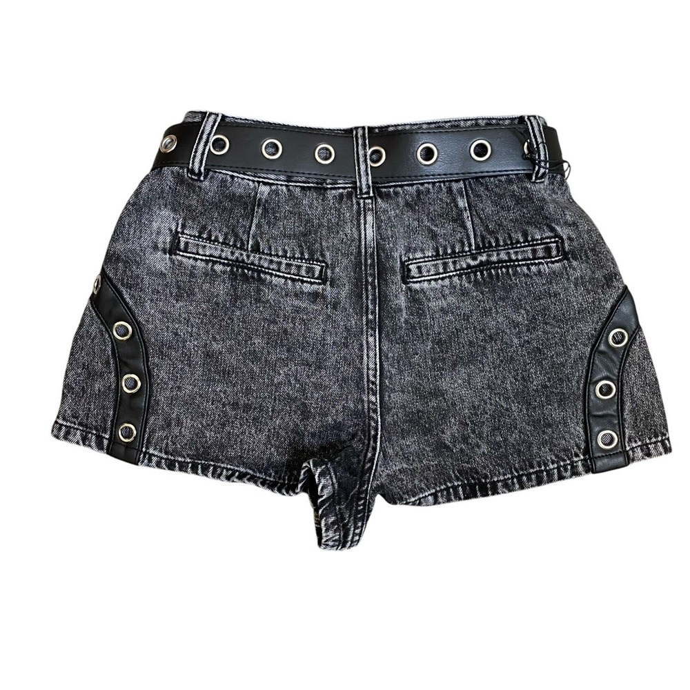 WeWoreWhat Grommet Belted Jean Shorts Size 24 Black Acid Wash Punk Goth Grunge - Picture 3 of 10